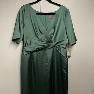 Adrianna Papell Satin Wrap Cocktail Dress Size 16 Forest Green NWT